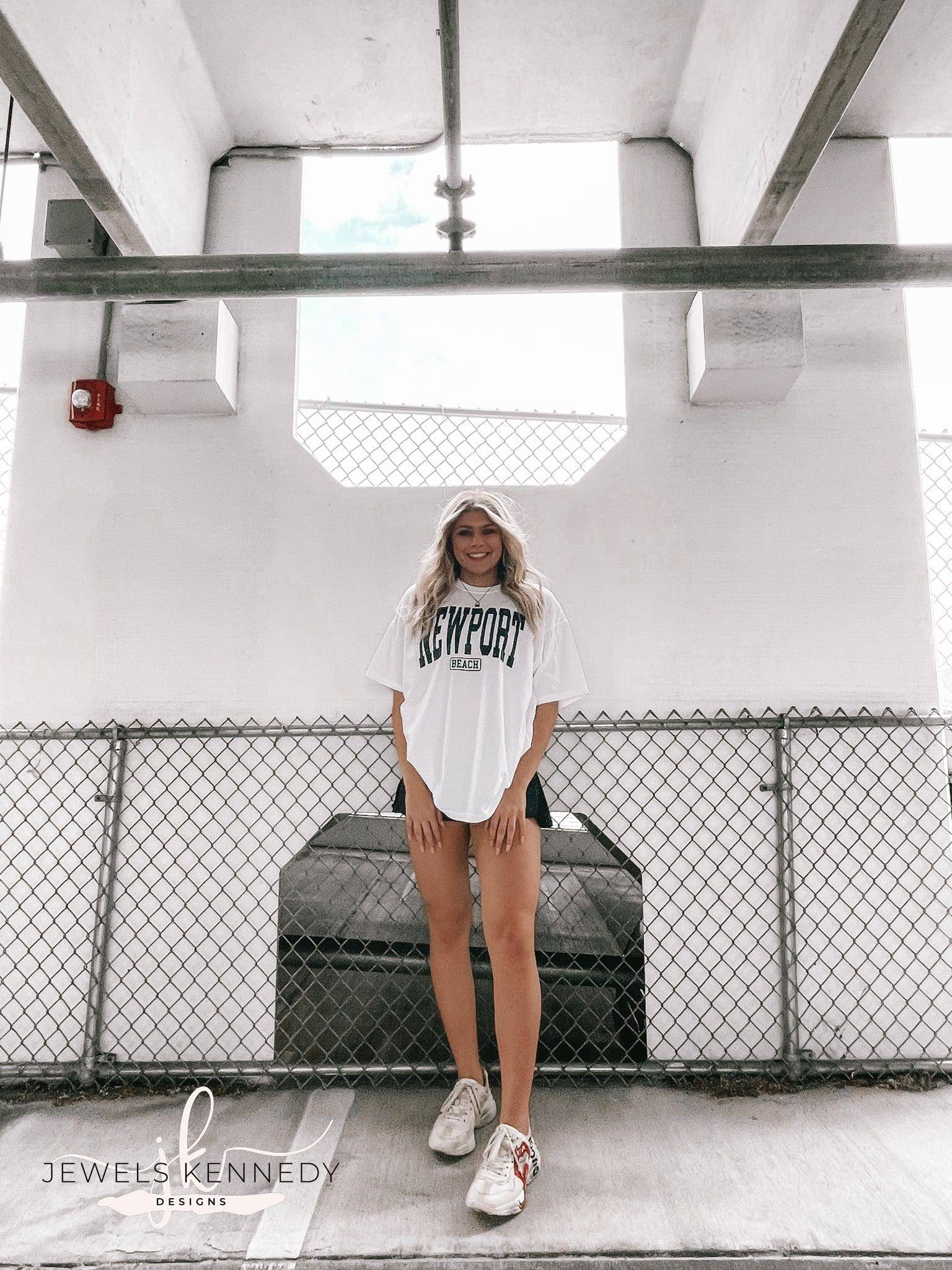 Oversized shirt and biker shorts  Comfy outfits, Outfits, Weekend outfit